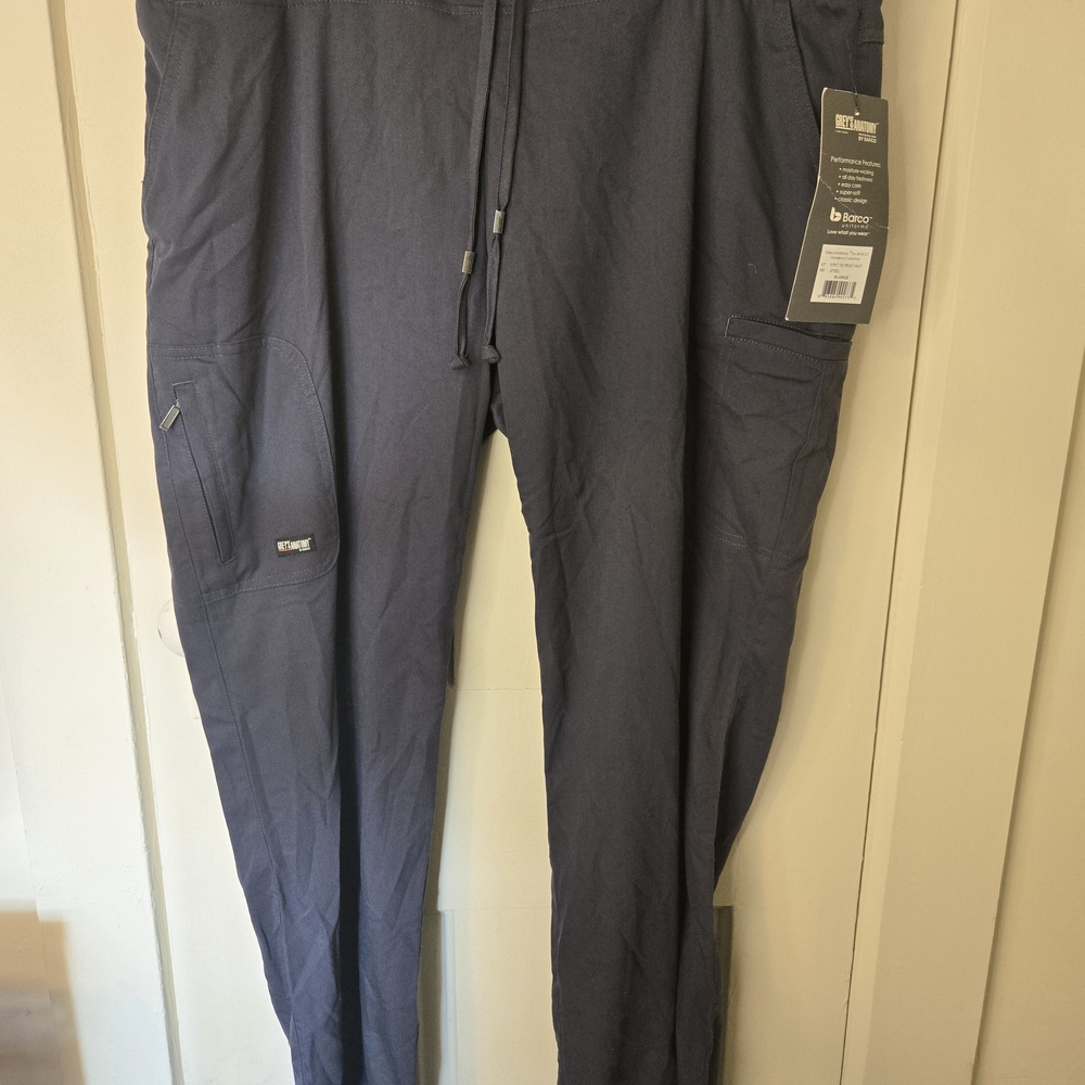 Grey's Anatomy Women's Cargo Scrub Pants in Navy